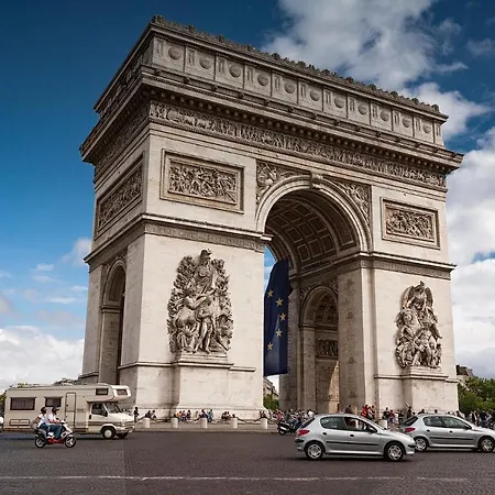 Arc De Triomphe - Foch Palace Appartamento Parigi
