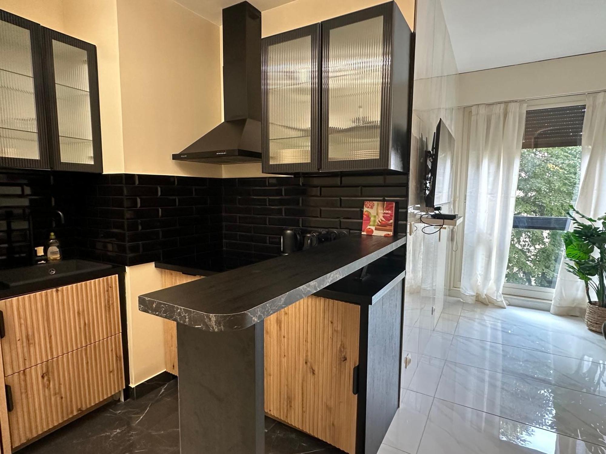 Arc De Triomphe - Foch Palace